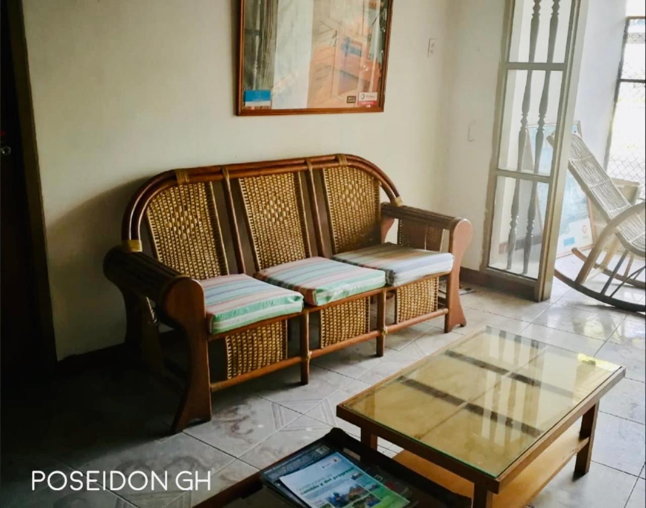 Poseidon Guest House Iquitos Exterior foto